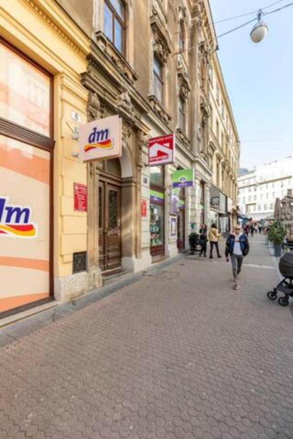 Zagreb Bunker At Main Square Apartment Exterior photo